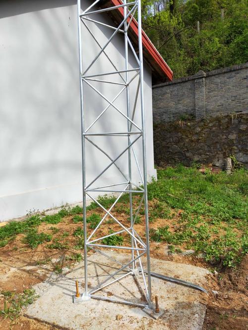 某基地接闪杆独立避雷针塔安装工程